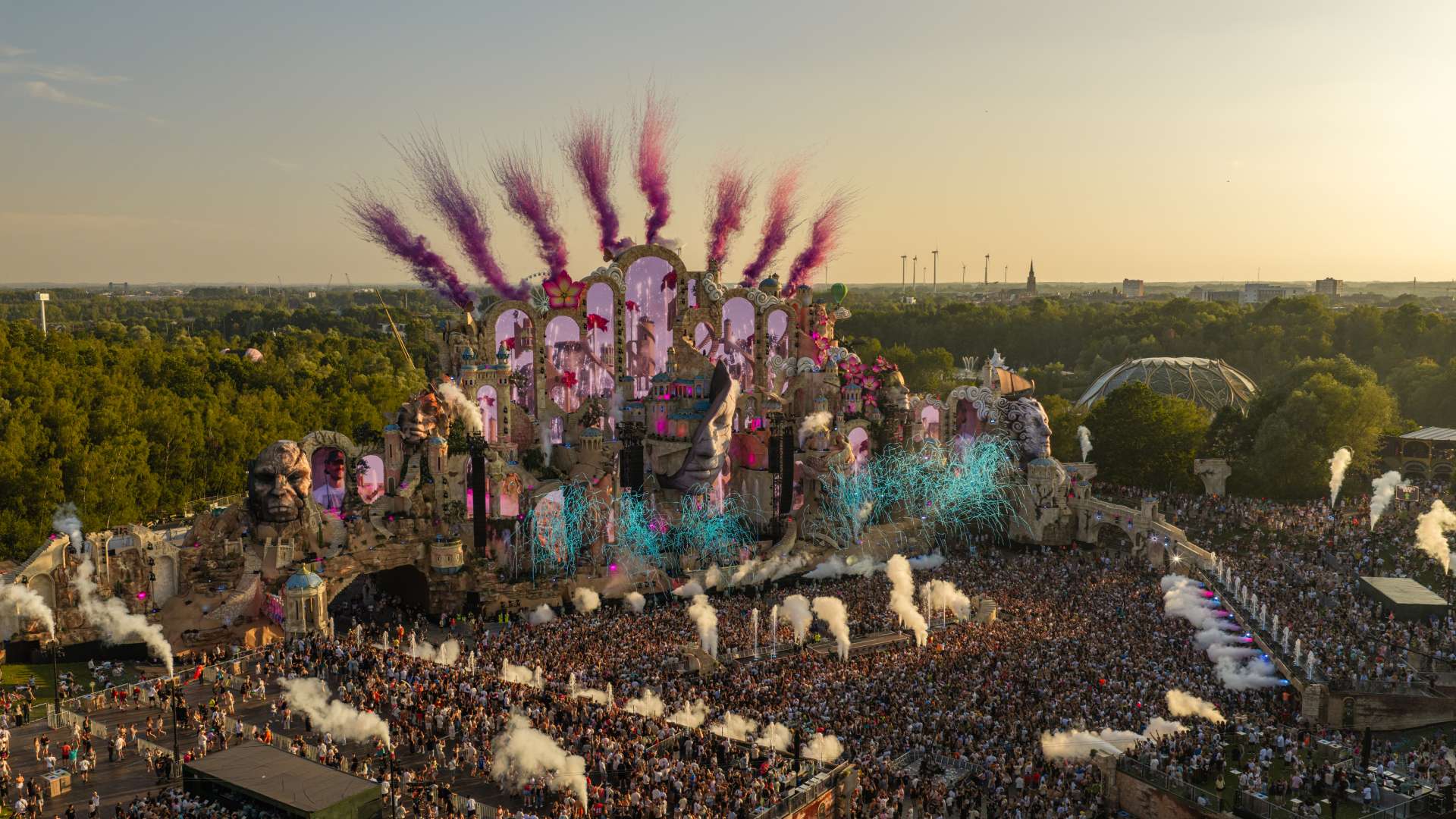 Tomorrowland 2026 limita su pirotecnia por riesgo de incendios