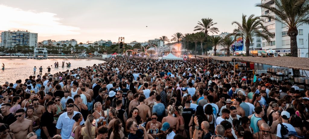 Así vivimos FEELS LIKE Festival: Ibiza bailó bajo un eclipse total histórico